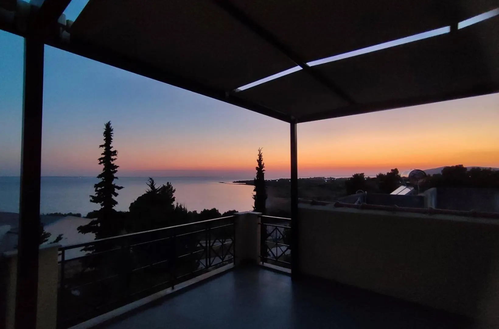 3 Olive Trees -Retreat House Villa Ormilia