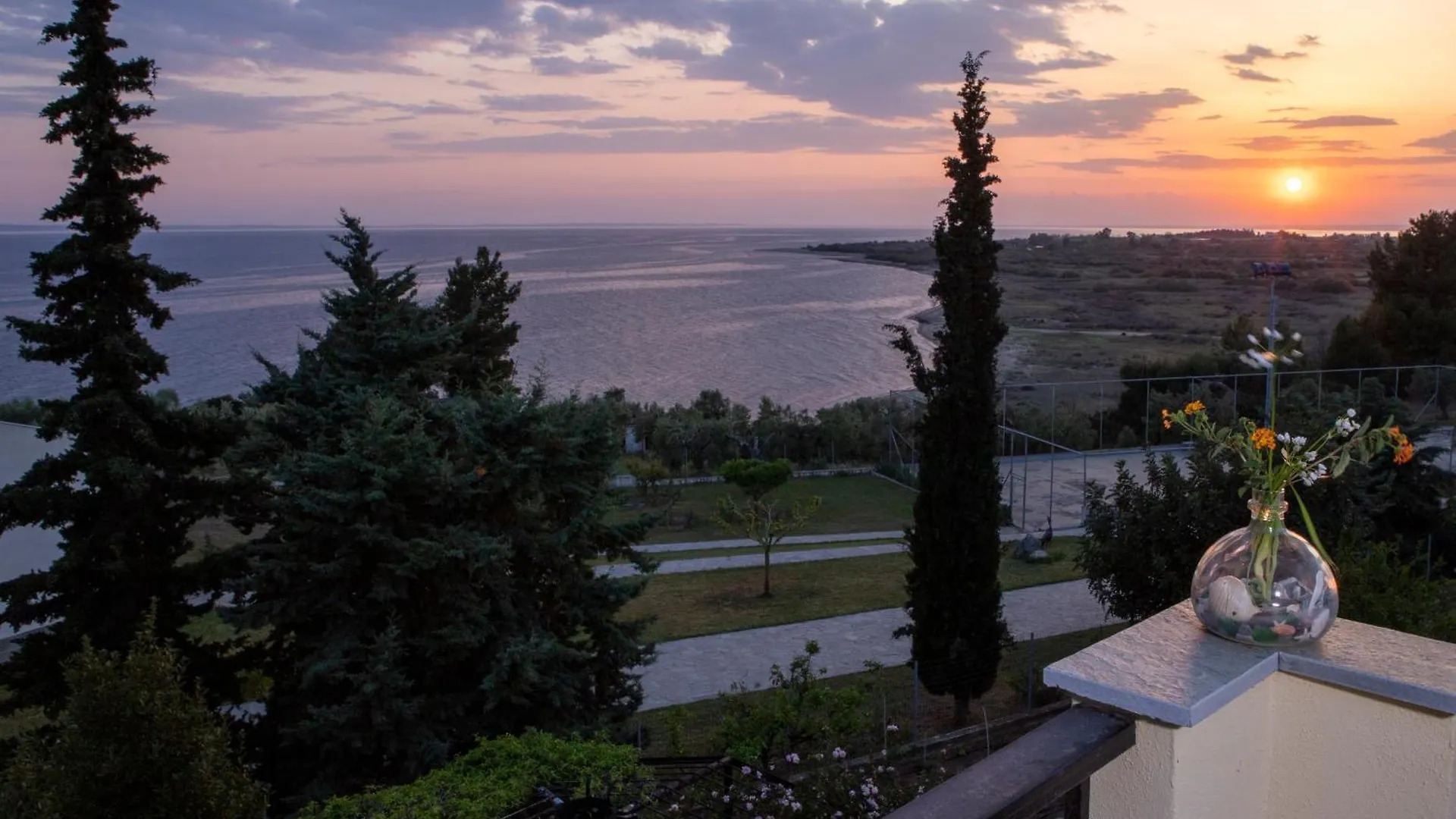 3 Olive Trees -Retreat House Villa Ormilia Greece